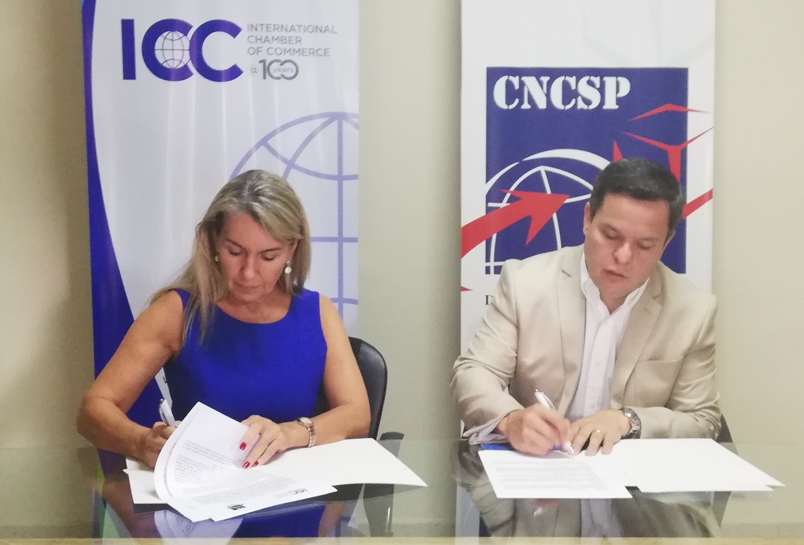  Firma convenio de cooperación interinstitucional con la ICC y CEDEP